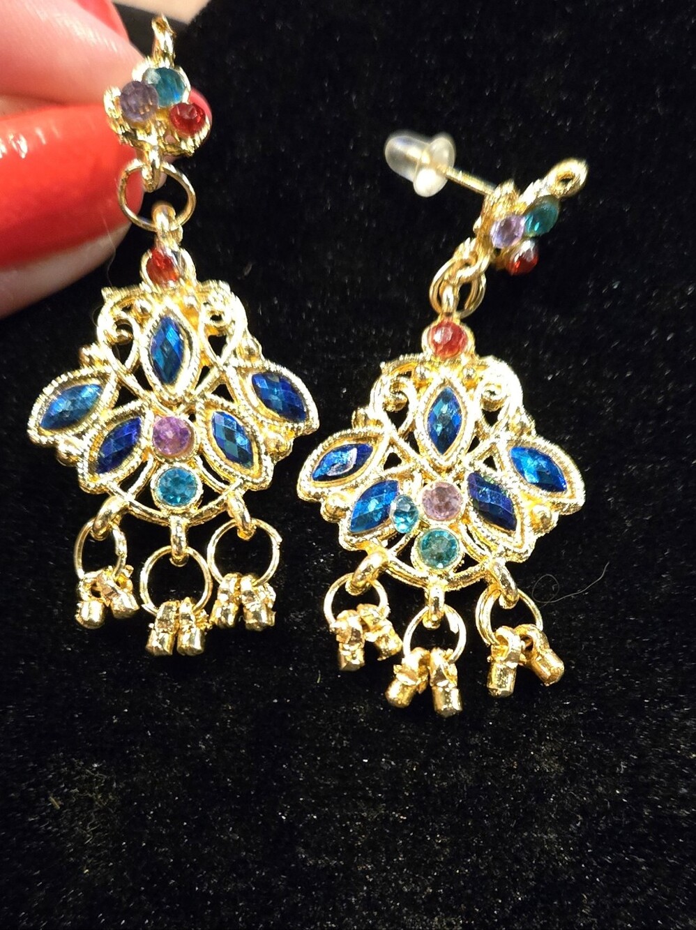 Colorful Statement Necklace Gold Tone With Muliticolored Glass Gems - Picture 3 of 7